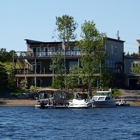 Auberge sur le lac Témiscouata Temiscouata Sur Le Lac Exterior foto